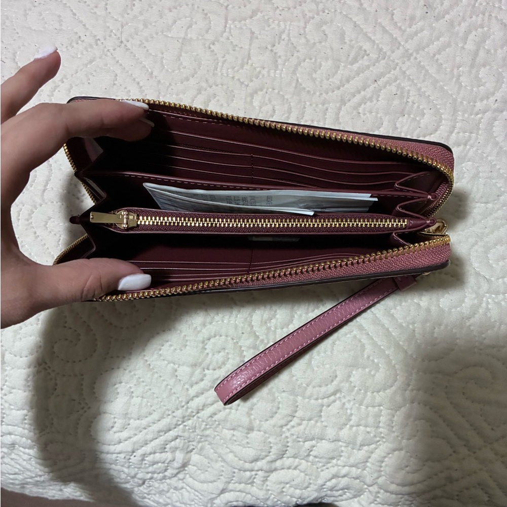 Coach Rose Pink Embossed Signature Zip Wallet - Picture 3 of 4
